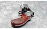 Smith & Wesson~686 Plus Deluxe~357 Magnum - 5 of 6