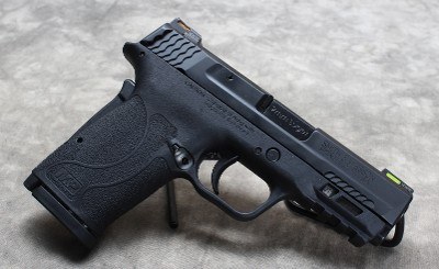 Smith & Wesson~ M&P 9 Shield EZ~ 9x19
