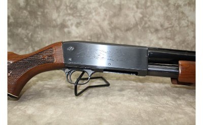 Ithaca~Model 37 Featherlight~12-gauge - Image 5 of 13