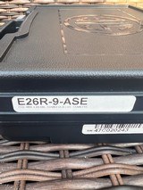 Sig Sauer Elite P226 ASE Stainless Rail 9mm SRT DA/SA factory custom wood grips. NOS - 10 of 10