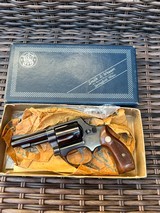 Smith & Wesson Model 36 no dash Chiefs Special round butt 3 inch barrel revolver 38 special minty - 1 of 9