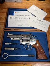 Smith & Wesson factory Nickel 27-2 pinned barrel complete with box and cleaning kit. Sought after 4 in barrel 357 magnum