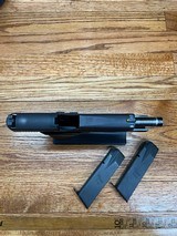 West German Sig Arms P226 9mm Herndon VA pistol with 2 Sig Sauer mags JK date code 1989 Triple serial number - 9 of 11