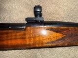 WEATHERBY DELUXE MARK V .300 MAGNUM - 6 of 8