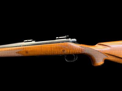 OUTSTANDING, 1973 REMINGTON CUSTOM SHOP MODEL 700 “C” GRADE .300 WINCHESTER MAGNUM - Image 10 of 20