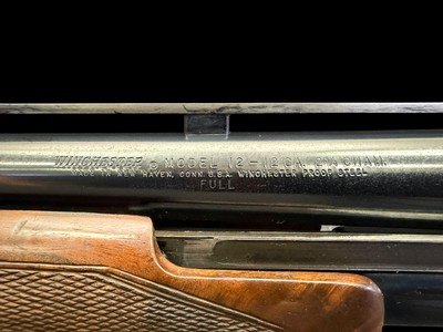 BEAUTIFUL, 1950 WINCHESTER MODEL 12 TRAP 30” VENT RIB FULL CHOKE SELECT WOOD - Image 12 of 19