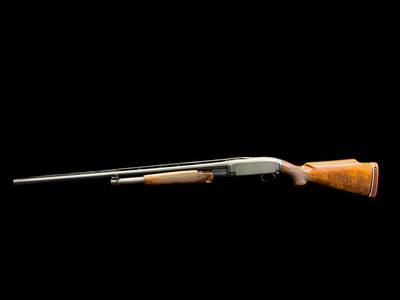 BEAUTIFUL, 1950 WINCHESTER MODEL 12 TRAP 30” VENT RIB FULL CHOKE SELECT WOOD - Image 6 of 19