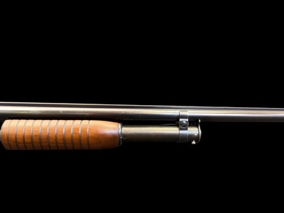EXCELLENT, FACTORY ORIGINAL, 1953 WINCHESTER MODEL 12 20GA 28” SOLID RIB FULL CHOKE GUN IS EASILY ABOVE 90% - Image 3 of 20