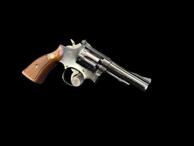 HARD TO FIND, SMITH & WESSON 18-3 .22 LONG RIFLE REVOLVER 4” BLUED ORIGINAL BOX - Image 10 of 19