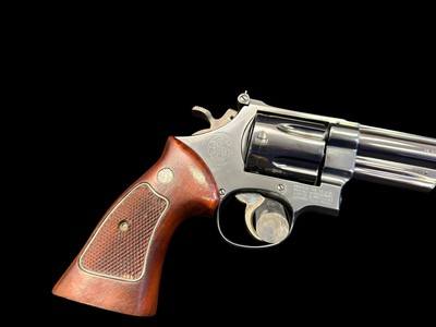 VERY NICE, SMITH & WESSON MODEL 57 NO DASH PINNED & RECESSED FULL TARGET 8 3/8” .41 MAGNUM - Image 16 of 20