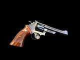 NICE, SMITH & WESSON MODEL OF 1955 25-2 .45 ACP WITH PRESENTATION BOX & TOOLS 6” BLUED FULL TARGET - Image 13 of 17