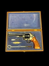NICE, SMITH & WESSON MODEL OF 1955 25-2 .45 ACP WITH PRESENTATION BOX & TOOLS 6” BLUED FULL TARGET - Image 2 of 17