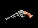 MINT, SMITH & WESSON 27-2 .357 MAGNUM 6” BLUED FULL TARGET PINNED & RECESSED WITH PRESENTATION BOX & TOOLS - Image 4 of 20