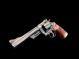 MINT, SMITH & WESSON 27-2 .357 MAGNUM 6” BLUED FULL TARGET PINNED & RECESSED WITH PRESENTATION BOX & TOOLS - Image 5 of 20