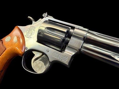MINT, SMITH & WESSON 27-2 .357 MAGNUM 6” BLUED FULL TARGET PINNED & RECESSED WITH PRESENTATION BOX & TOOLS - Image 19 of 20