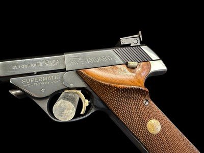 COLLECTOR CONDITION, HIGH STANDARD MODEL 104 SUPERMATIC TROPHY .22 LR W/PRESENTATION CASE - Image 8 of 18