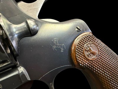 EXCELLENT, 1950 COLT OFFICER’S MODEL TARGET .38 SPECIAL ORIGINAL BOX & PAPERWORK - Image 11 of 21