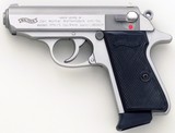 Walther PPK/S .380 ACP, stainless steel, 3,25-inch, decocker, two magazines, great trigger, case, 98 percent - 2 of 8