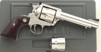 Lipsey's special Ruger Blackhawk Convertible .357 Magnum / 9mm, 2017, flat top, 5.5, stainless, contoured grips, great bore, case