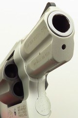 Smith & Wesson 296 AirLite Ti .44 Special, 2.5-inch, 18.5 ounces, great bore, case, 85 percent - Image 6 of 8