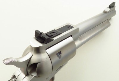 Freedom Arms Model 1997 Premier Grade .22 LR, 5.5-inch, adjustable, Micarta, target, box, flawless, layaway - Image 4 of 11