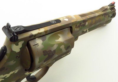 Smith & Wesson Model 460 XVR .460 Magnum, custom camo finish, 5-inch, brake, pristine bore, extras, cased, over 95 percent - Image 4 of 9
