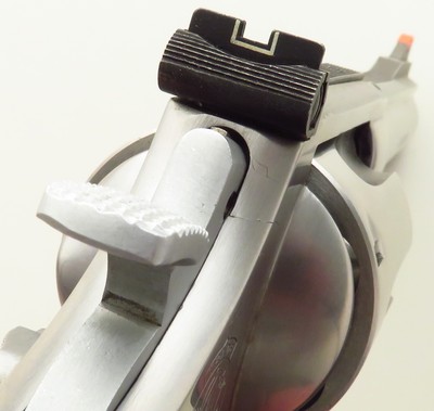 Smith & Wesson Model 629-1 .44 Magnum, stainless, 4-inch, over 95 percent - Image 6 of 7