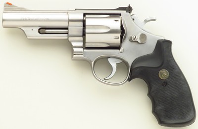 Smith & Wesson Model 629-1 .44 Magnum, stainless, 4-inch, over 95 percent - Image 2 of 7