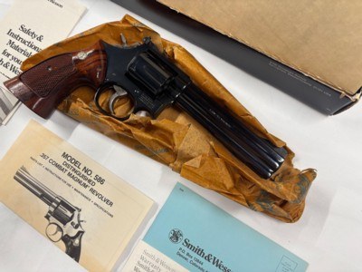 Smith & Wesson 586 M No Dash - Image 1 of 15