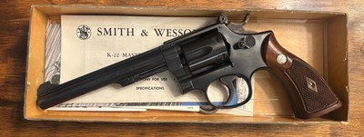 Smith & Wesson K22 masterpiece in original box in excellent condition - Image 2 of 11