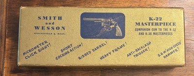 Smith & Wesson K22 masterpiece in original box in excellent condition - Image 9 of 11
