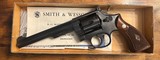 Smith & Wesson K22 masterpiece in original box in excellent condition - Image 2 of 11