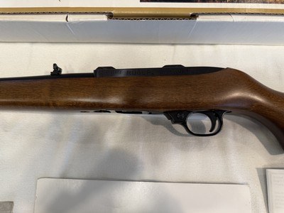 Ruger 10/22 magnum.22 WMR rifle NIB never fired - Image 12 of 13
