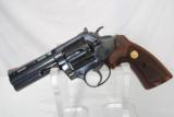 COLT BOA SET - ORIGINAL TWO GUN SET IN PRESENTATION CASE
- 11 of 16