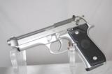 BERETTA 92 FS IN 9MM IN STAINLESS AS NEW - 2 of 6