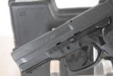 SIG SP 2022 IN 9MM - AS NEW IN CASE WITH EXTRA MAG - 4 of 5