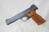 SMITH & WESSON MODEL 41 - EXCELLENT CONDITION - 1 of 9