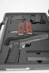 SPRINGFIELD ARMORY
1911 A1 IN 45 ACP - IN BOX - CRIMSON TRACE LANSER GRIPS - 2 of 12