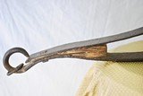 ANTIQUE WOLF TRAP - HAND FORGED / HAND MADE - SERRATED JAWS - 4 of 5