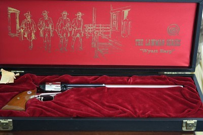 COLT SINGLE ACTION FRONTIER SCOUT - WYATT EARP - Image 12 of 14