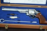 SMITH & WESSON MODEL 29-2 IN PRESENTATION CASE - 8 of 10