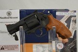 SMITH & WESSON MODEL 29-10 / BOUNTY HUNTER IN 44 MAGNUM - Image 2 of 7