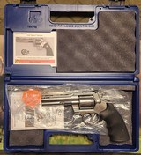 Colt Grizzly .357 Mag Revolver Brand New! 4.25 inch barrel - 1 of 7