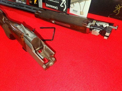SPECTACULAR! 12 Gauge Browning Citori 725 Sporting Left Hand 32