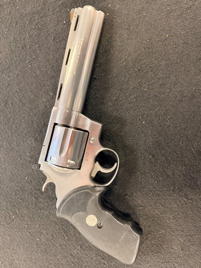 Colt Anaconda 44 magnum - Image 2 of 9