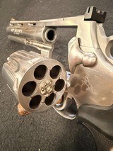 Colt Anaconda 44 magnum - Image 3 of 9