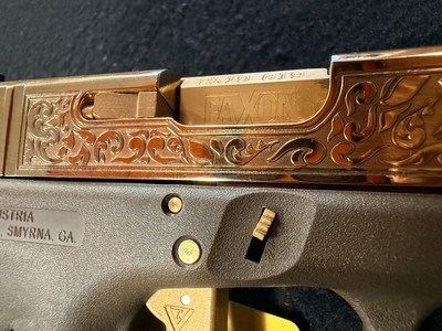 Glock 19 custom 9mm - Image 6 of 11