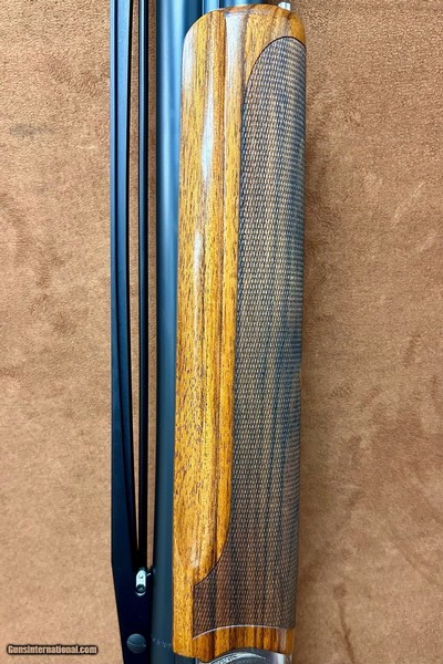 Caesar Guerini Invictus 1 Impact 12GA 32