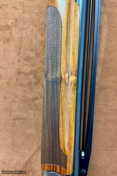 Caesar Guerini Invictus 1 Impact 12GA 32
