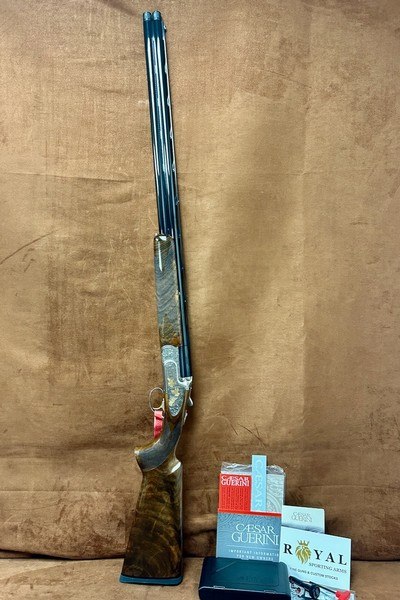 Caesar Guerini Invictus 7 Sporting Gold 12GA 32